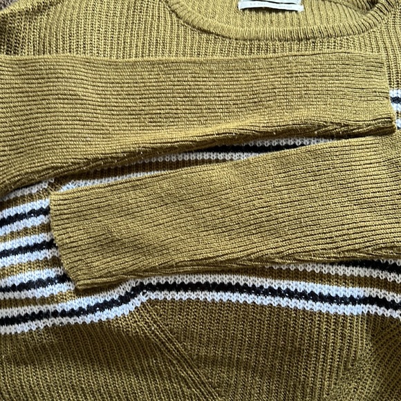 Urban Outfitters Moss Green Pullover Sweater with Black & White Stripes - Picture 3 of 3